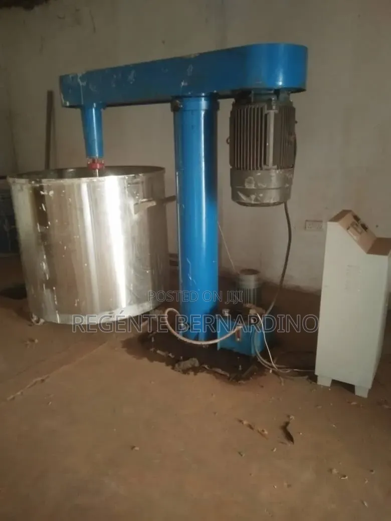 Paint mixer machine
