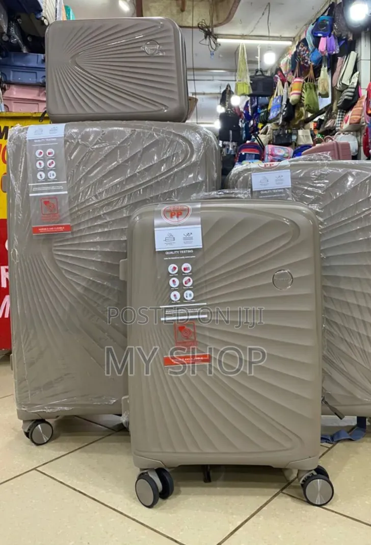 Classic Travel Suitcase Set – 4pcs With Smooth Wheels
