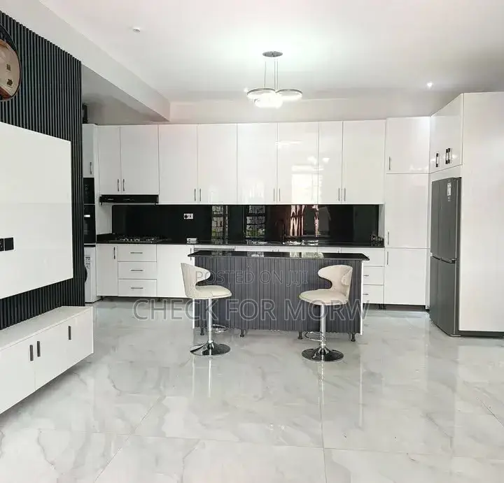 5bdrm Apartment in Gabba Road, Makindye for rent