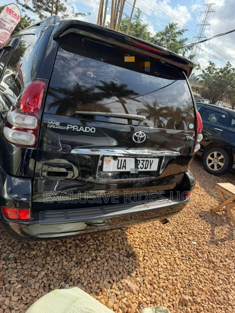 Toyota Land Cruiser Prado 2009 Black