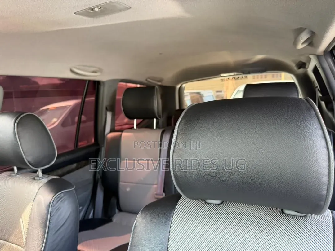 Toyota Land Cruiser Prado 2009 Black