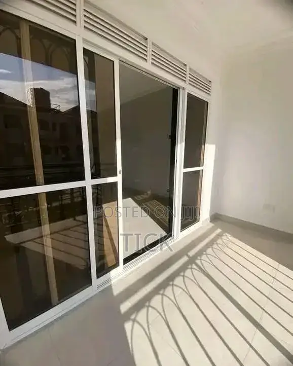 3bdrm Apartment in Kansanga, Makindye for rent