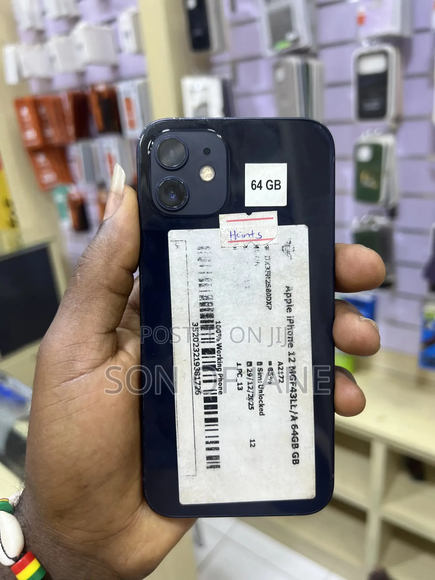 Apple iPhone 12 64 GB Black