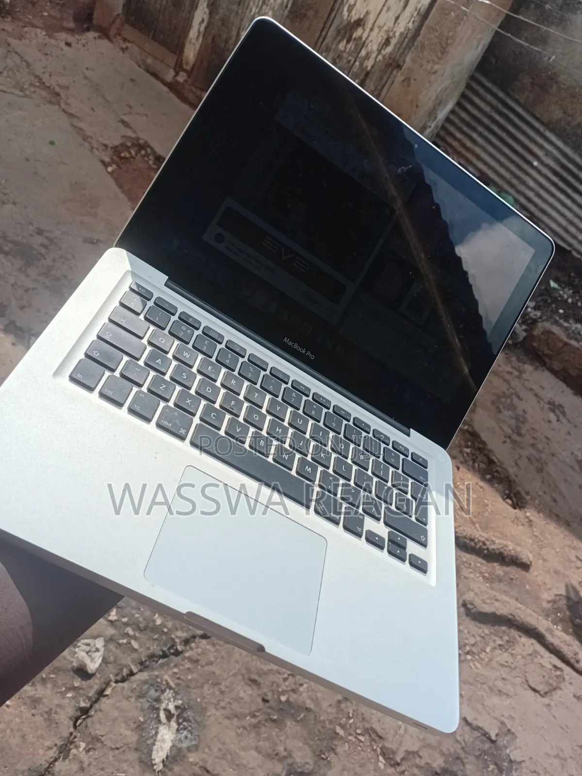 Laptop Apple MacBook 2012 4GB Intel Core 3 HDD+SSD 500GB
