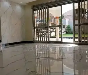 5bdrm Duplex in Muyenga, Makindye for rent