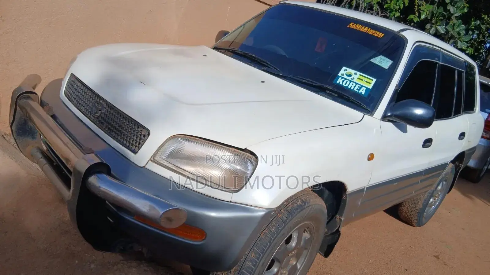 Toyota RAV4 Automatic 2000 White