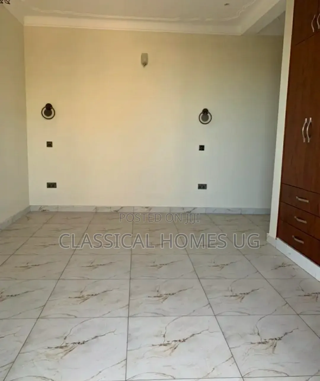3bdrm Apartment in Kyambogo, Central Division for rent
