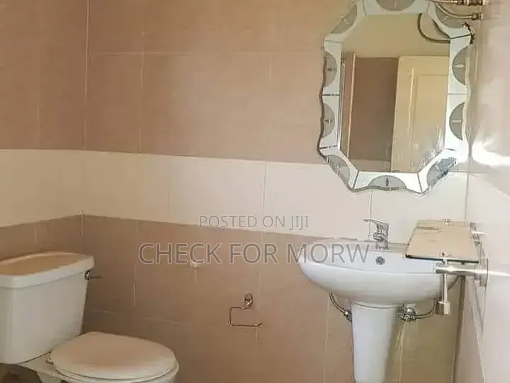 3bdrm Apartment in Muyenga, Makindye for rent