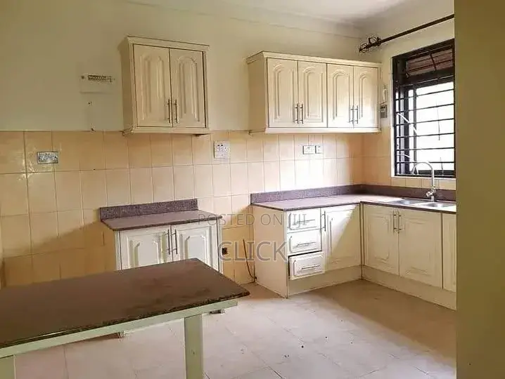 3bdrm Apartment in Muyenga, Makindye for rent