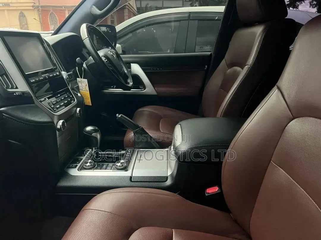 Toyota Land Cruiser Prado 2016 Black