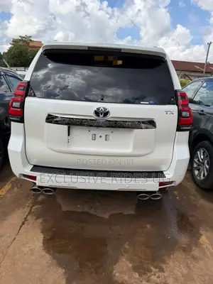 Toyota Land Cruiser Prado 2.8 2023 White