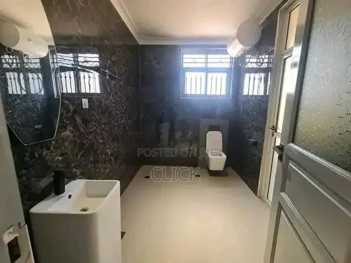 2bdrm Apartment in Nsambya, Makindye for rent