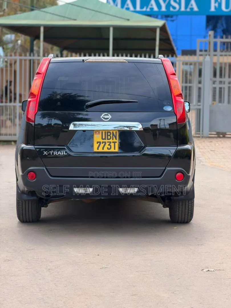 Nissan X-Trail 2010 Black