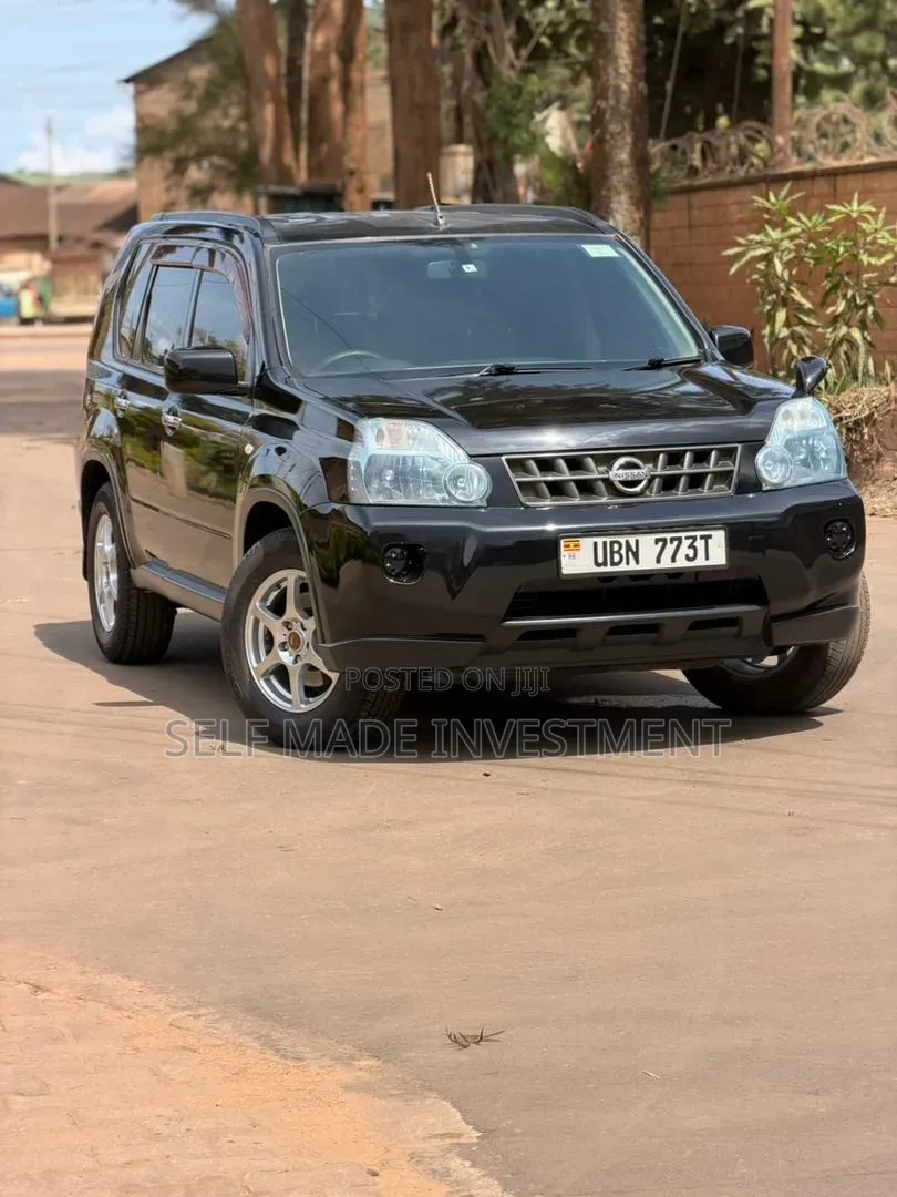 Nissan X-Trail 2010 Black