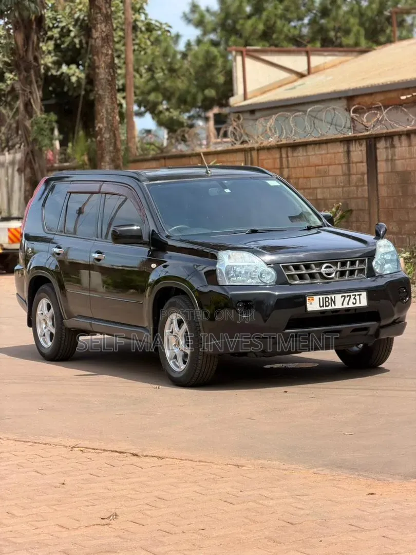 Nissan X-Trail 2010 Black