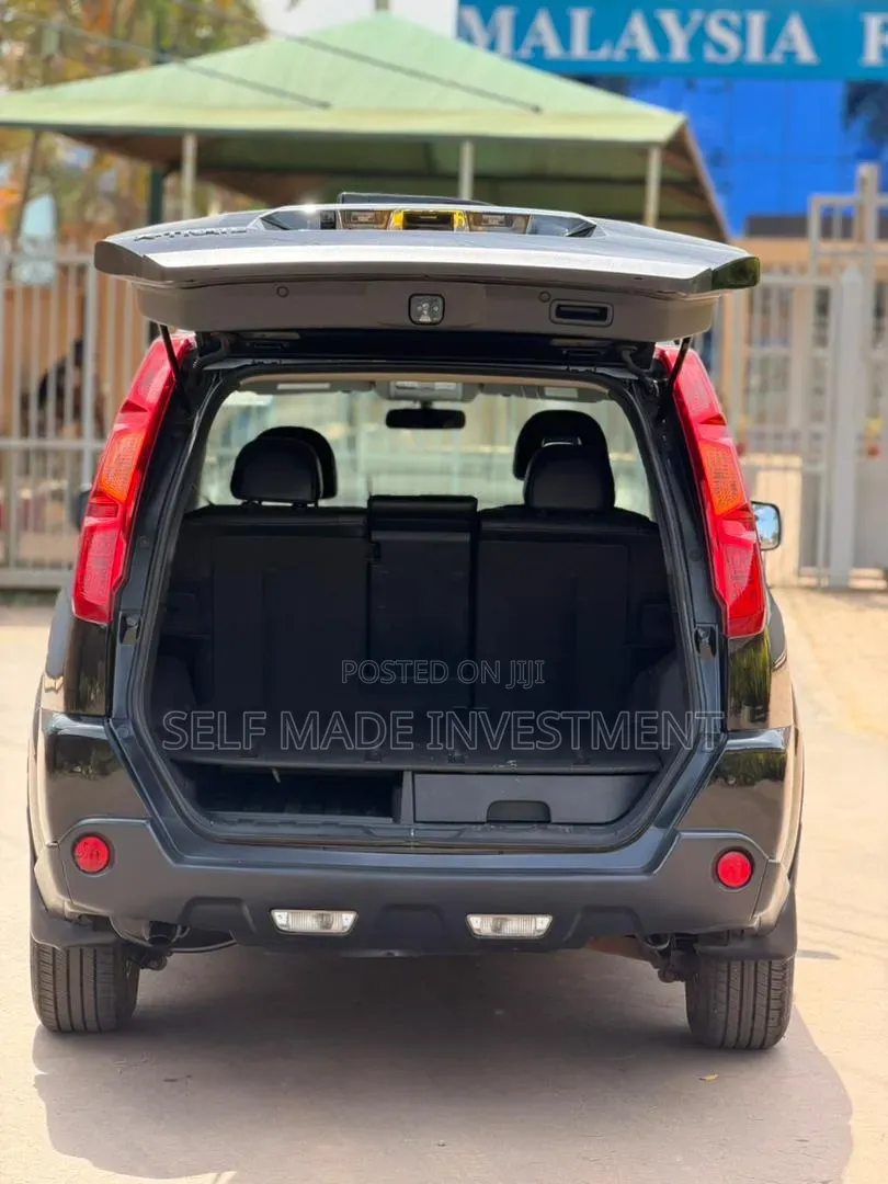 Nissan X-Trail 2010 Black