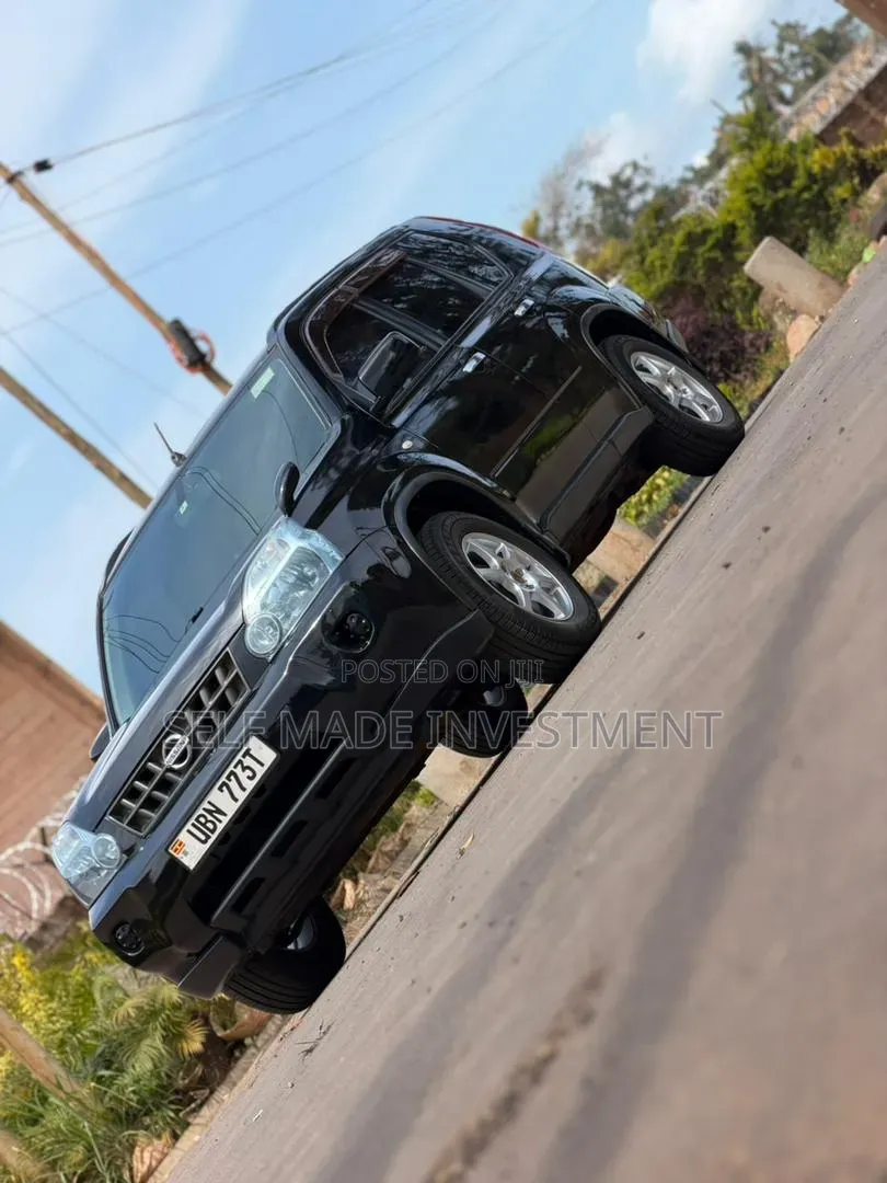 Nissan X-Trail 2010 Black