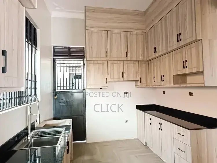 4bdrm House in Bunga, Makindye for rent