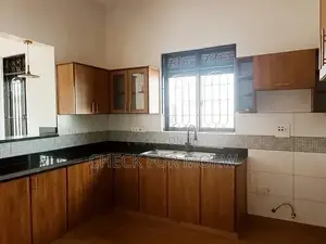 4bdrm House in Ntinda, Nakawa for rent