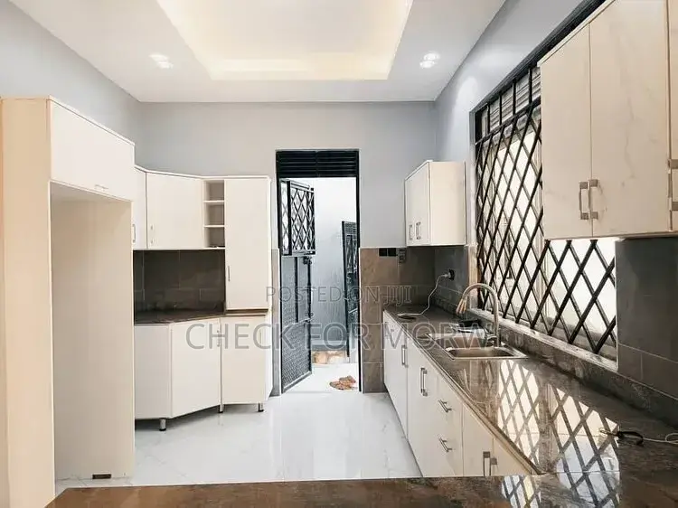 4bdrm House in Ntinda, Nakawa for rent