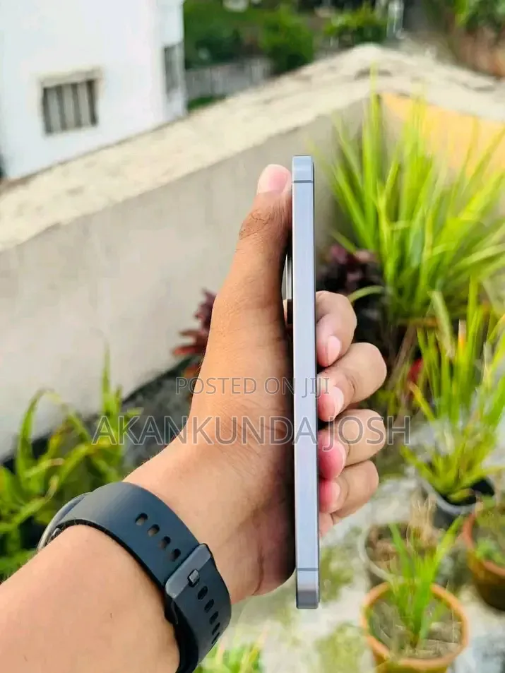 New Samsung Galaxy A56 256 GB Gray