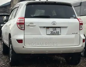 Toyota RAV4 4x4 2009 White
