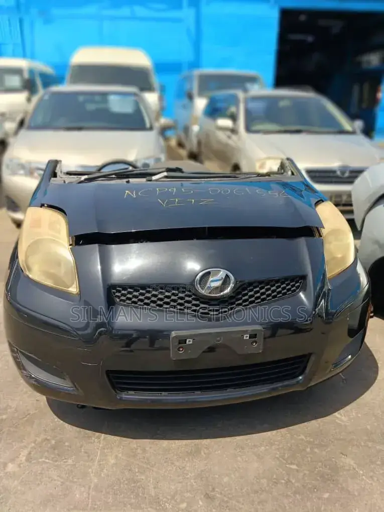Toyota Vitz Half Cut With Engine