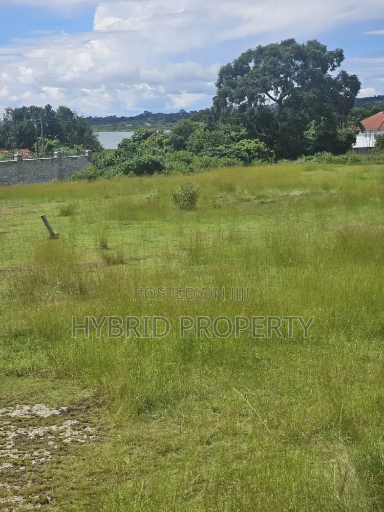 Prime Plot for Sale at Namulanda~Nganjo Lakeview Along Entebbe Road.