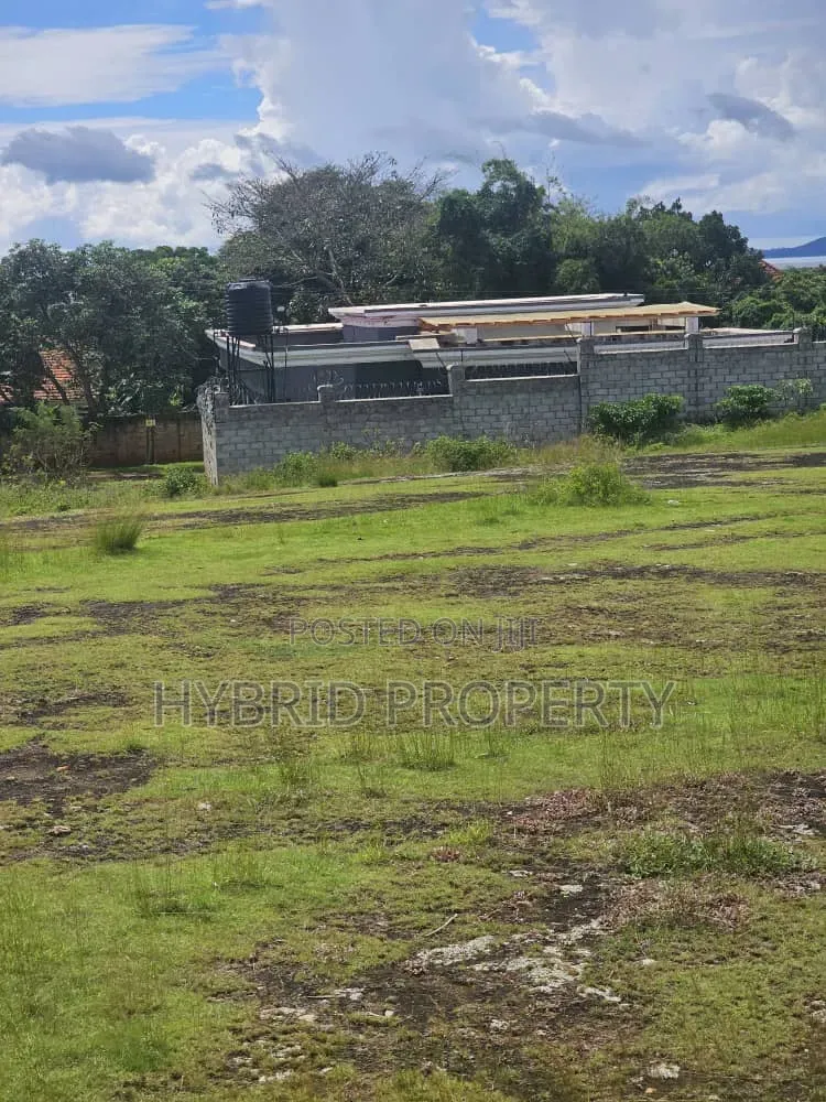 Prime Plot for Sale at Namulanda~Nganjo Lakeview Along Entebbe Road.