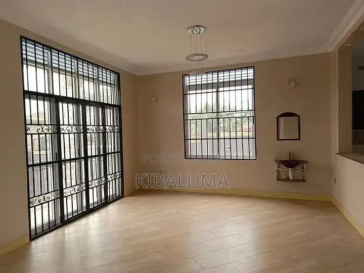 4bdrm Duplex in Bunga, Makindye for rent