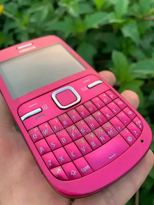 New Nokia C3 Red