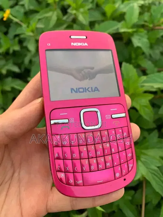 New Nokia C3 Red