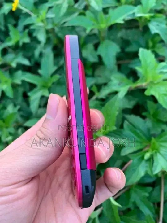 New Nokia C3 Red