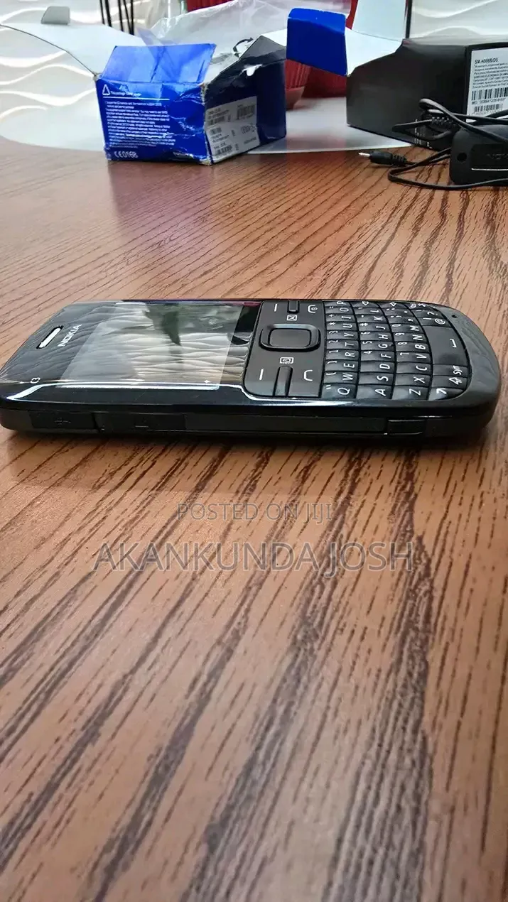New Nokia C3 Black
