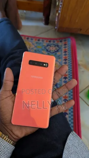 Samsung Galaxy S10 Plus 128 GB Orange