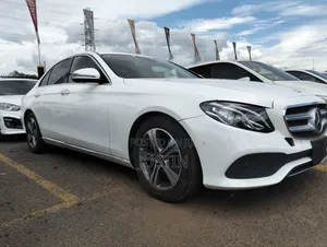 Mercedes-Benz E220 2017 White