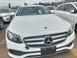 Mercedes-Benz E220 2017 White