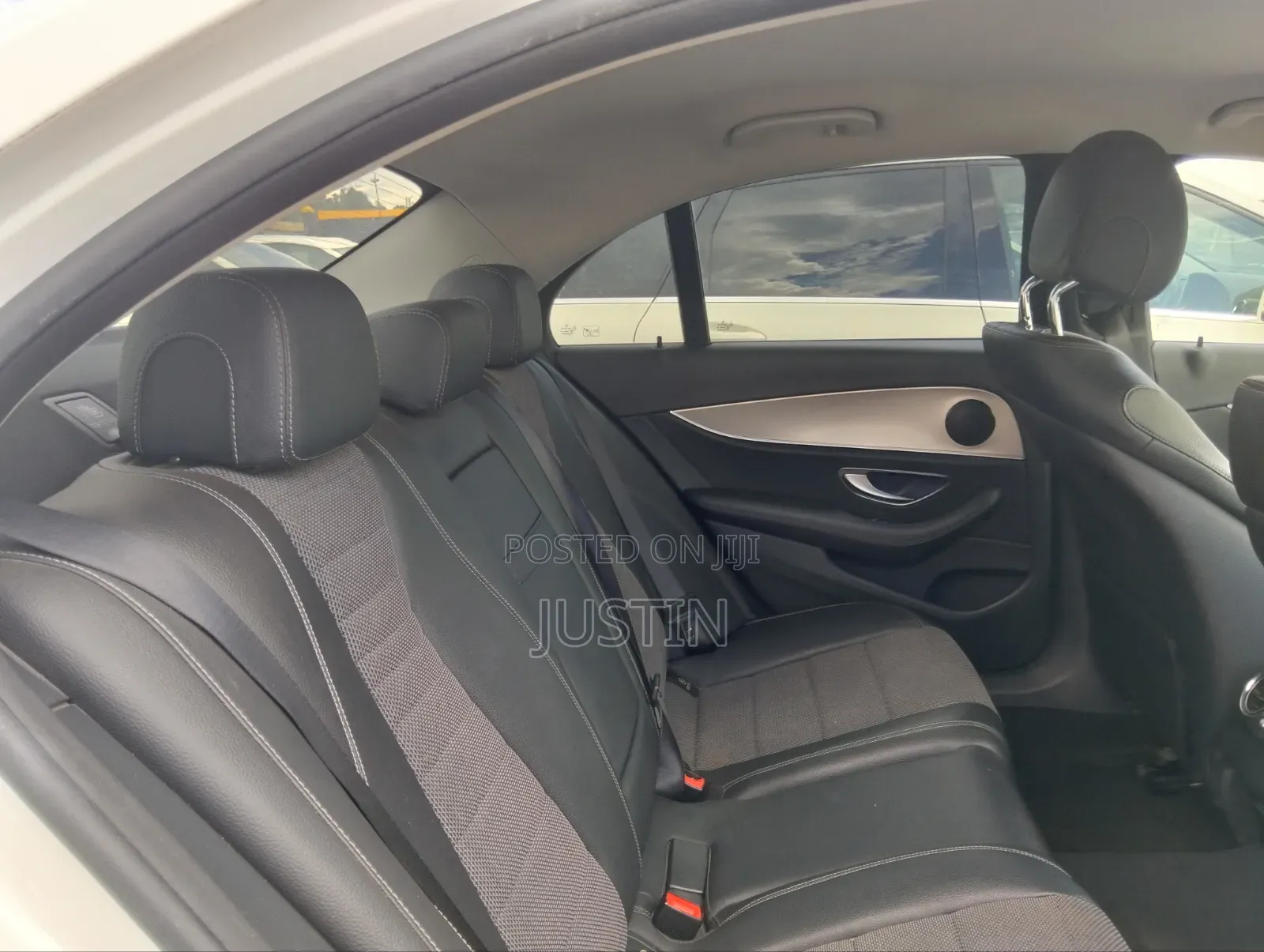 Mercedes-Benz E220 2017 White