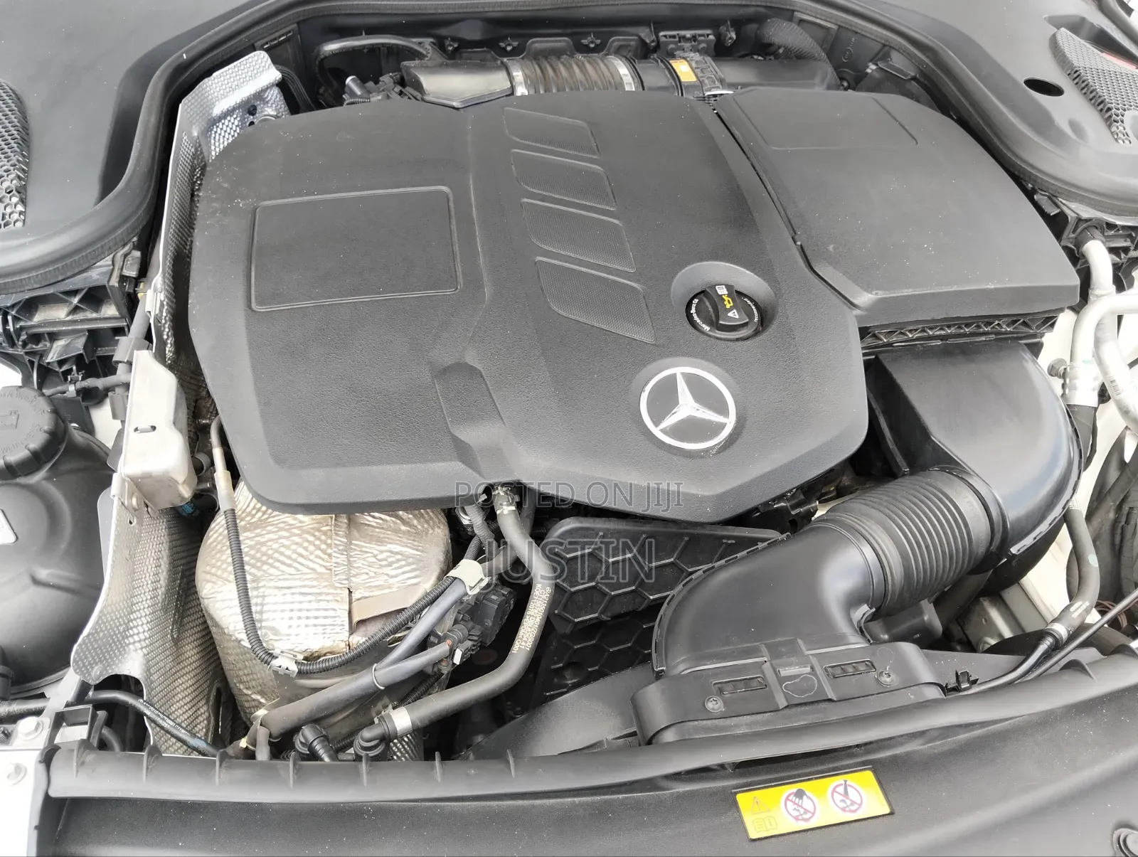 Mercedes-Benz E220 2017 White
