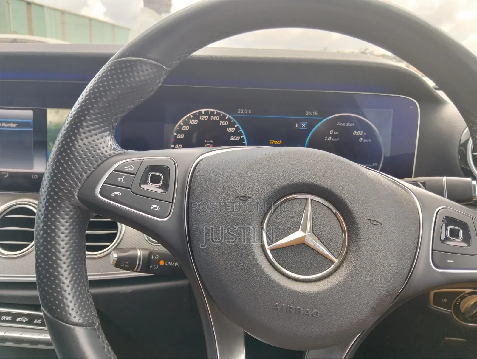 Mercedes-Benz E220 2017 White