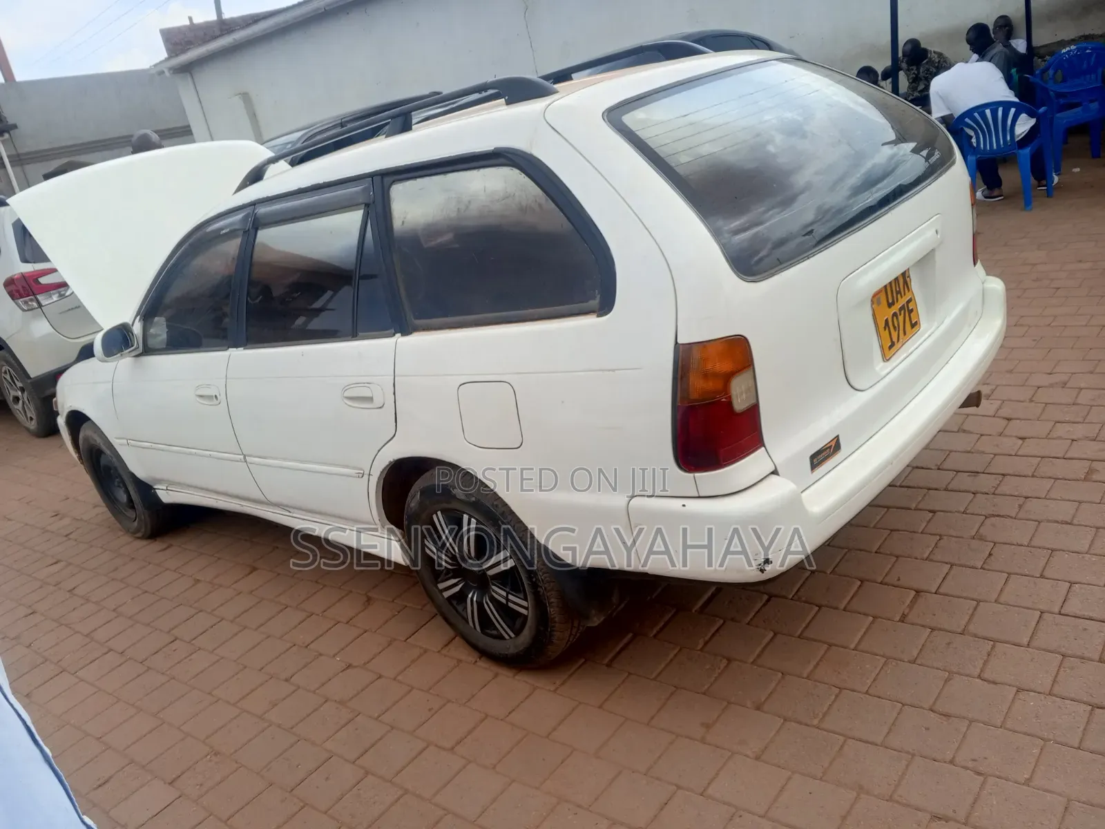 Toyota Corolla 1998 White