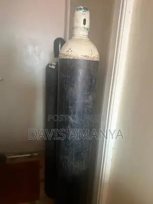 Oxygen Gas Cylinder