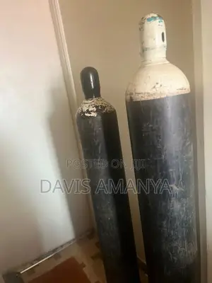 Oxygen Gas Cylinder