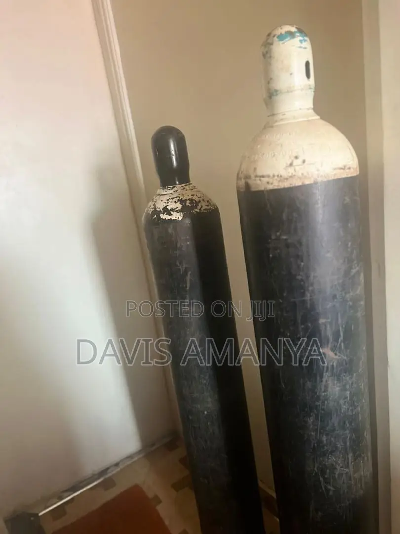 Oxygen Gas Cylinder