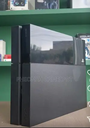 Ps4, 2 Controllers, 12 Games, Everything You Need To Ruin Friendships