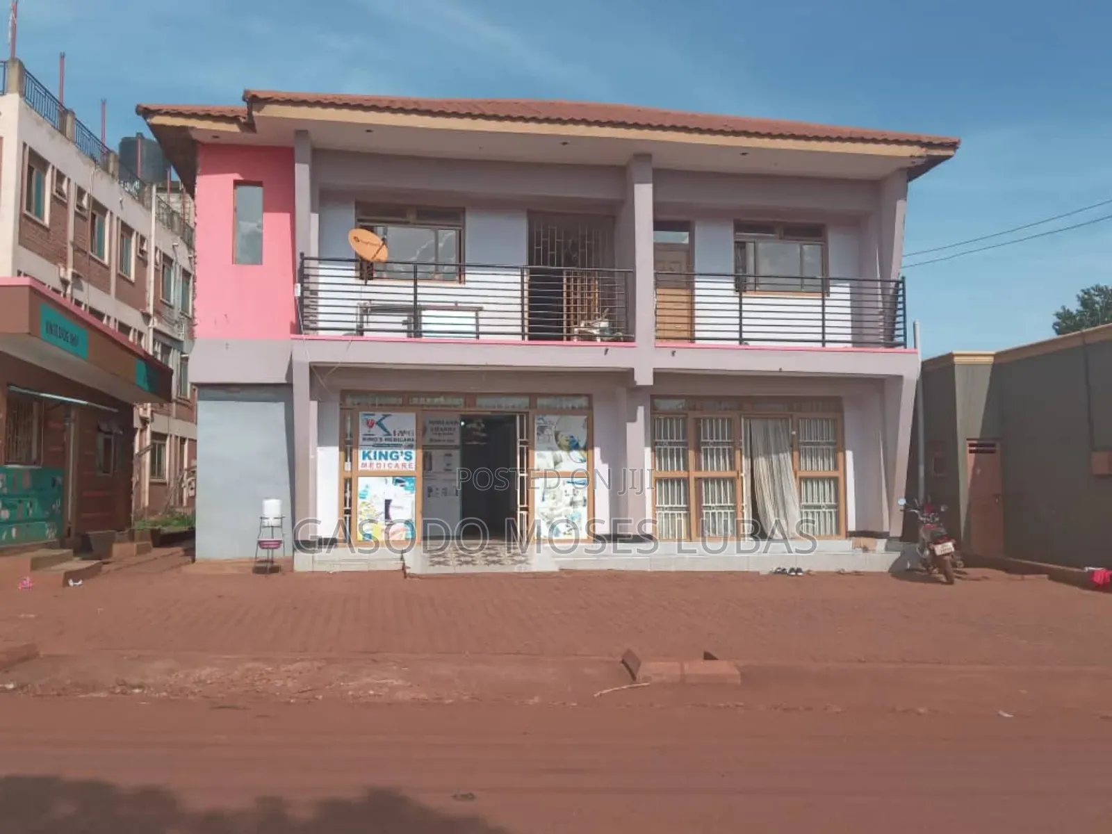 8bdrm Block of Flats in Jinja City for sale