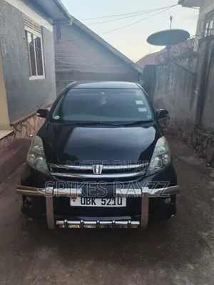 Toyota ISIS 1.8 Platana 2007 Black