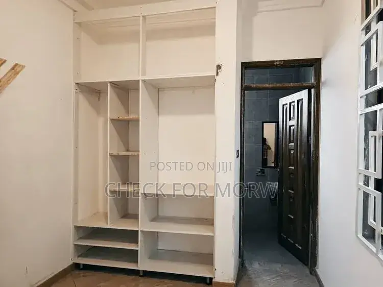 5bdrm Duplex in Munyonyo, Makindye for rent