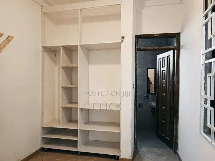 5bdrm Duplex in Munyonyo, Makindye for rent