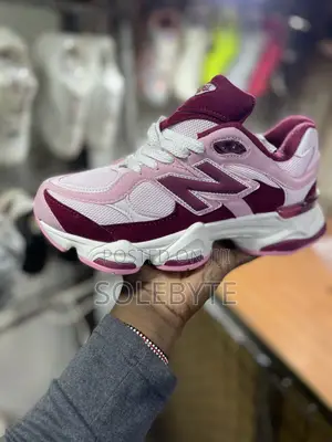 New Balance 9060
